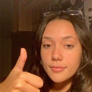 Meet your Posher, Mia